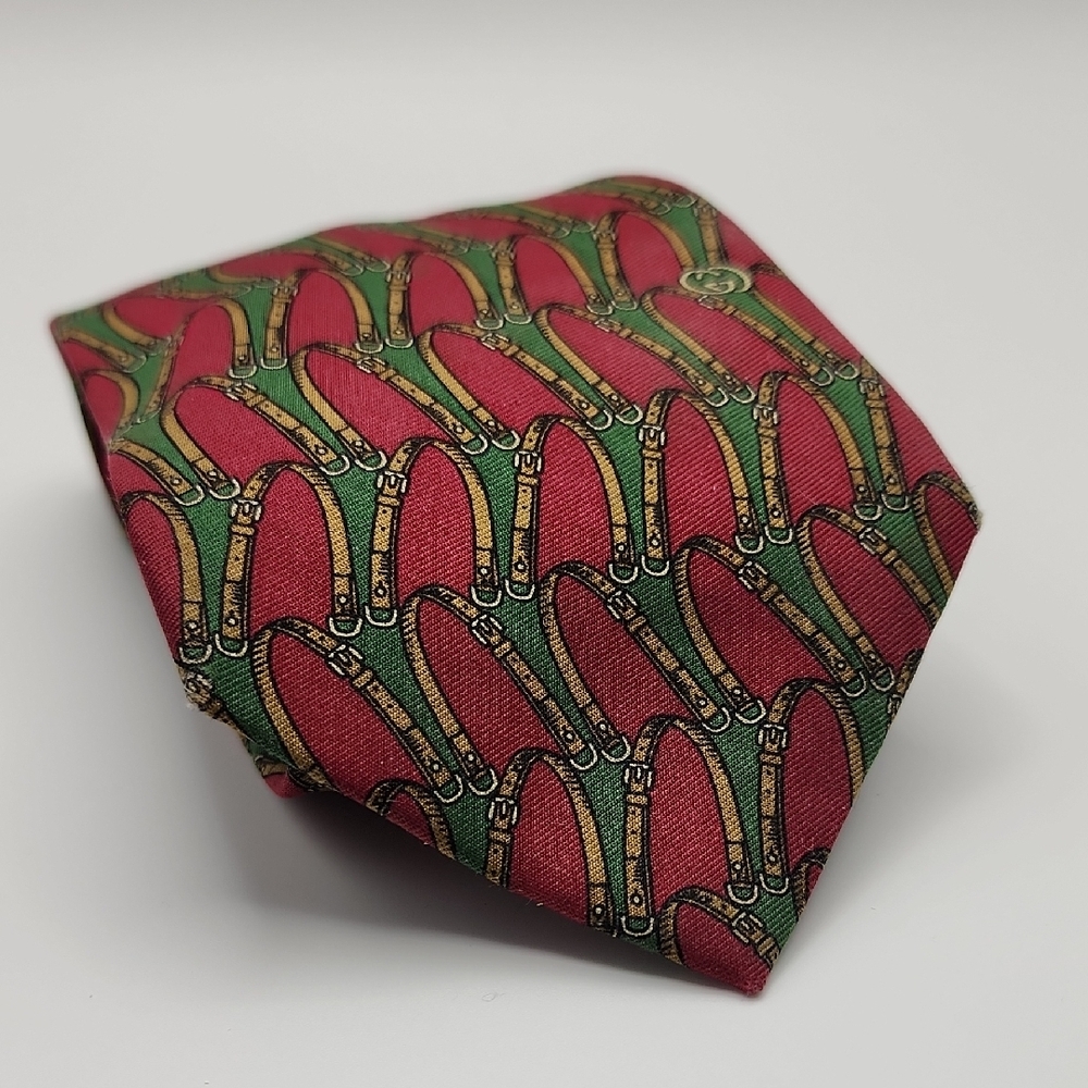 Authentic Gucci‎ Red and Green Patterned Tie With CoA
